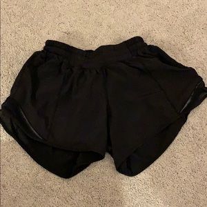 Lululemon Shorts (Hotty Hot 4 Inch)